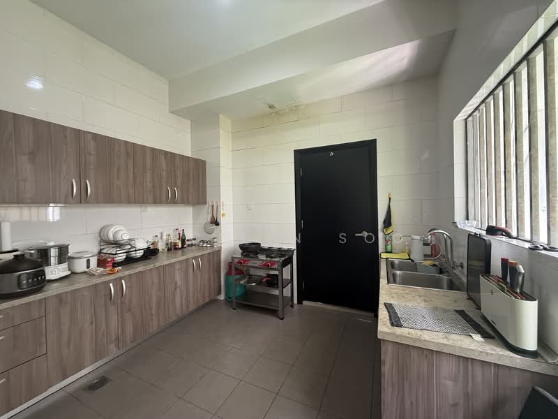 Semi-Detached House for Sale in Jade Hills (Kajang) - Jocelyn Soo - Kitchen - PropertyGuru.com.my