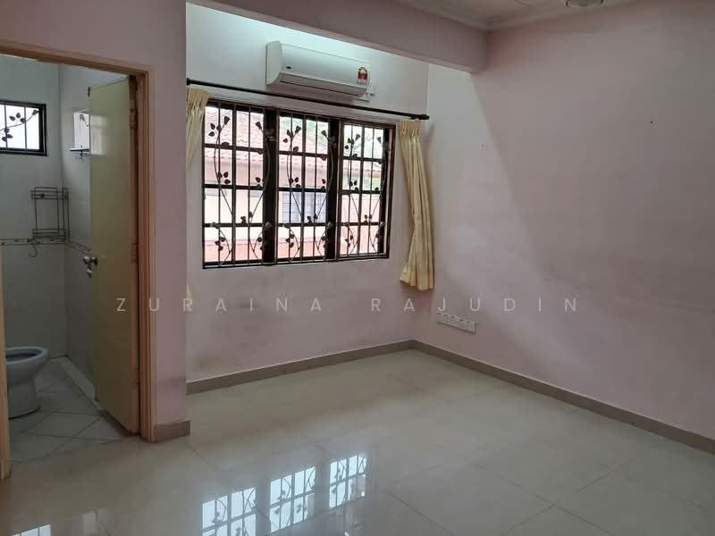 2-storey Terraced House for Sale in Bandar Tun Hussein Onn (Cheras) - Zuraina Rajudin - Bathroom - PropertyGuru.com.my