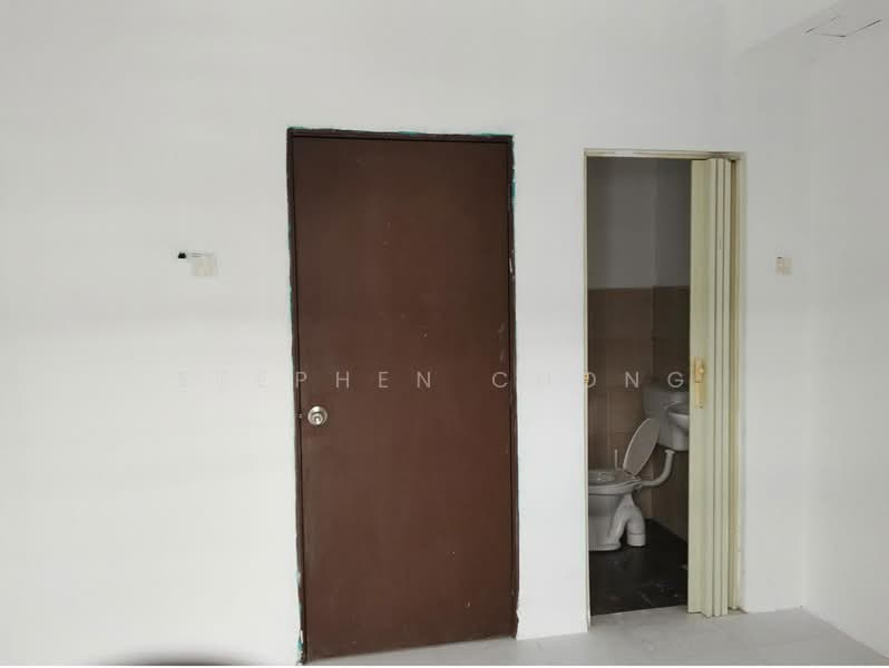 2.5-storey Terraced House for Rent in Taman Scientex Kulai (Sedenak) - Stephen Chong - Bathroom - PropertyGuru.com.my
