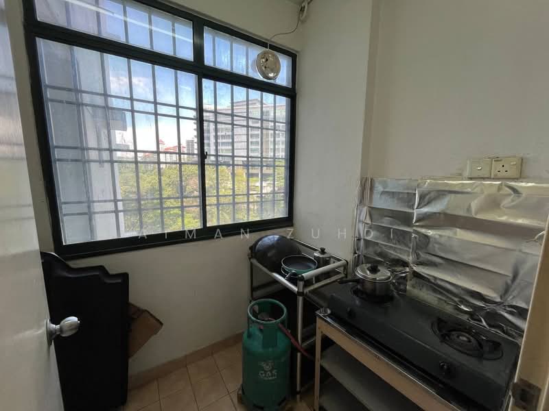 Condominium for Sale at Changkat View - AIMAN ZUHDI - Kitchen - PropertyGuru.com.my