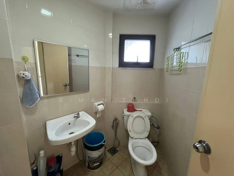 Condominium for Sale at Changkat View - AIMAN ZUHDI - Bathroom - PropertyGuru.com.my