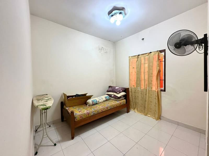 2-storey Terraced House for Sale in Rawang (Selangor) - Syukor Hartanah - Bedroom - PropertyGuru.com.my