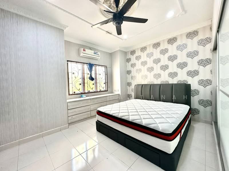 2-storey Terraced House for Sale in Rawang (Selangor) - Syukor Hartanah - Bedroom - PropertyGuru.com.my