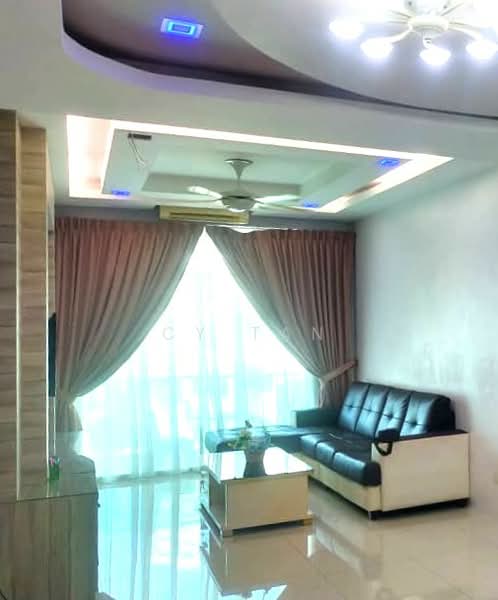 The Oasis untuk Untuk Disewa - RM 2,000 /bulan, Feb 2026 - Living Room - PropertyGuru.com.my