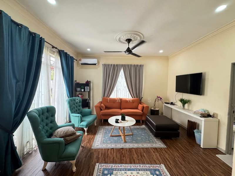 2-storey Terraced House for Sale in Bandar Seri Putra (Bangi) - Norafian SMH - Living Room - PropertyGuru.com.my