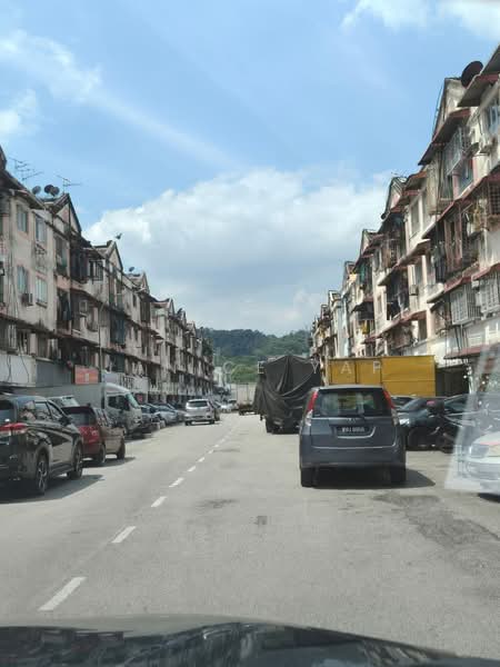 Kedai untuk Dijual di Selayang (Selangor) - Janice Yap - Exterior - PropertyGuru.com.my