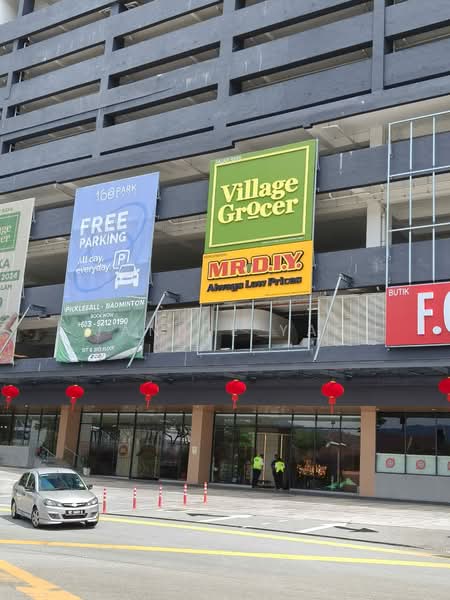Kedai untuk Dijual di Selayang (Selangor) - Janice Yap - Exterior - PropertyGuru.com.my