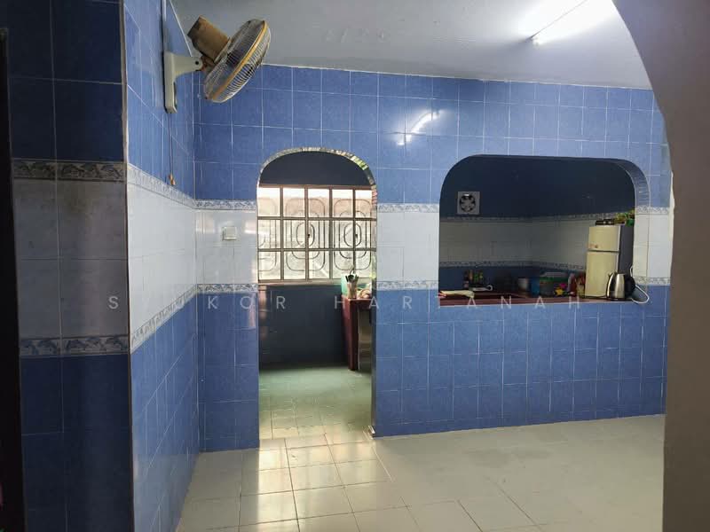 Double Storey Terrace House Seksyen 19, Shah Alam. untuk Untuk Dijual - RM 580,000, Feb 2026 - Kitchen - PropertyGuru.com.my