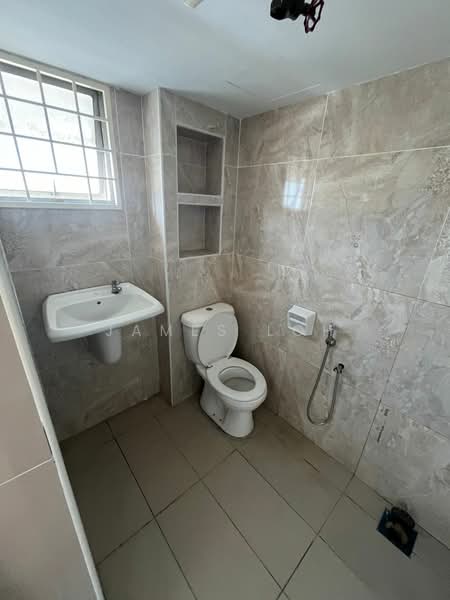 Apartment for Sale at Subang Perdana Goodyear Court 3 - James Loh - Bathroom - PropertyGuru.com.my