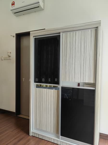 Service Residence for Rent at SkyVille 8 @ Benteng 8 - Tabber Tan - Interior - PropertyGuru.com.my