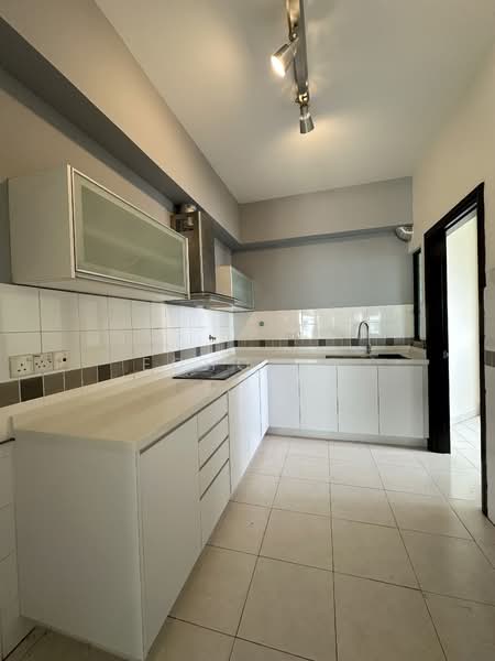 Condominium for Rent at Nadia Parkfront - Echo Ng - Kitchen - PropertyGuru.com.my