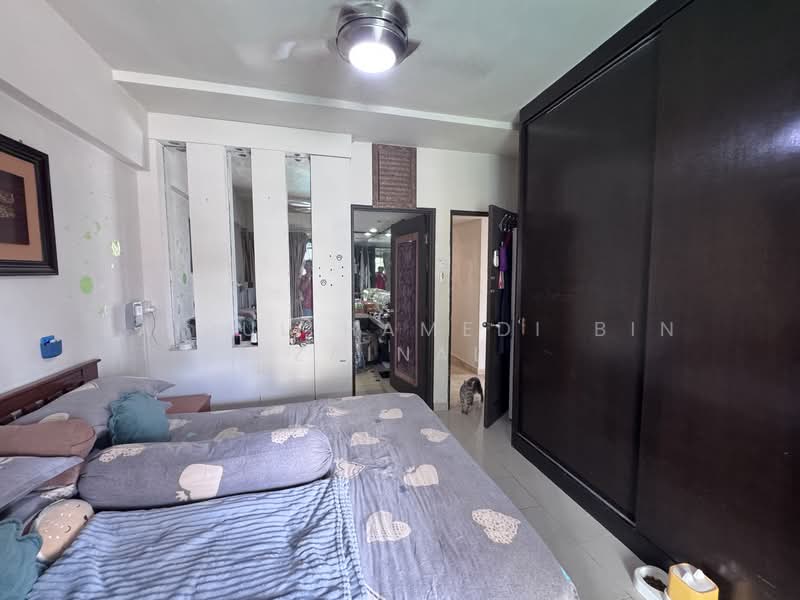 Condominium for Sale at Seri Raja Chulan - Zairul Hamedi Bin Zainal - Bedroom - PropertyGuru.com.my