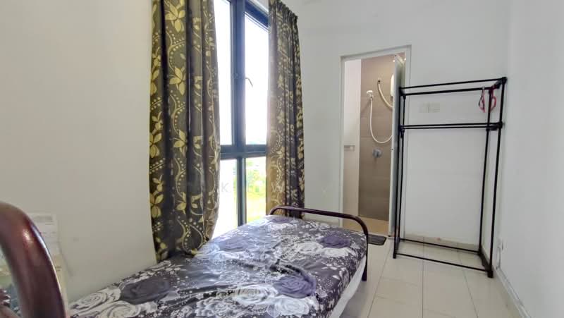 Service Residence for Rent at SkyVille 8 @ Benteng 8 - Kew . - Bedroom - PropertyGuru.com.my