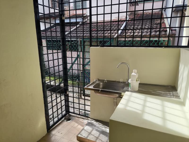 2-storey Terraced House for Sale in Subang Jaya (Selangor) - P Utahma Raj - Exterior - PropertyGuru.com.my