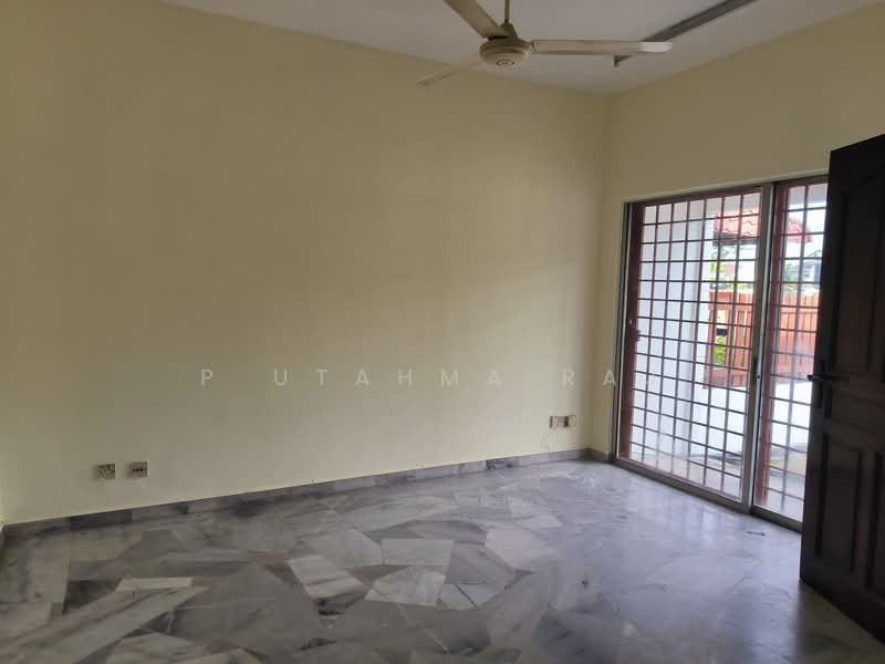 2-storey Terraced House for Sale in Subang Jaya (Selangor) - P Utahma Raj - PropertyGuru.com.my