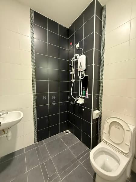 3-storey Terraced House for Sale in Setia Eco Cascadia (Tebrau) - Ang Boon Chai - Bathroom - PropertyGuru.com.my