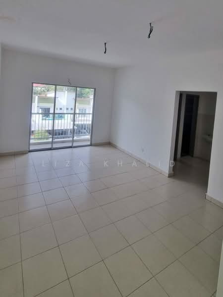 2.5-storey Terraced House for Sale in Sepang (Selangor) - Liza Khalid - Living Room - PropertyGuru.com.my