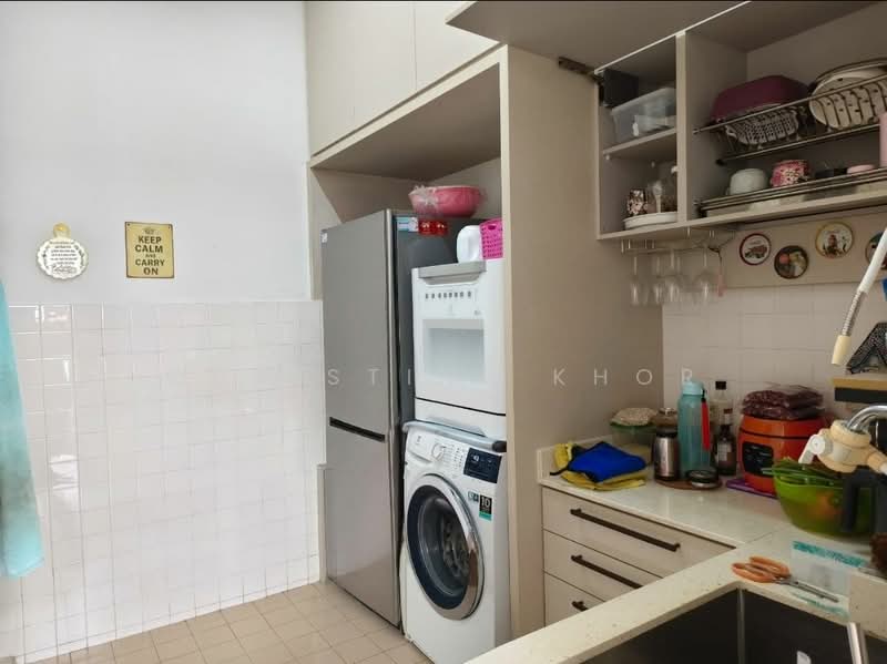 1.5-storey Terraced House for Sale in Taman Molek (Johor Bahru) - Christine Khor - Kitchen - PropertyGuru.com.my