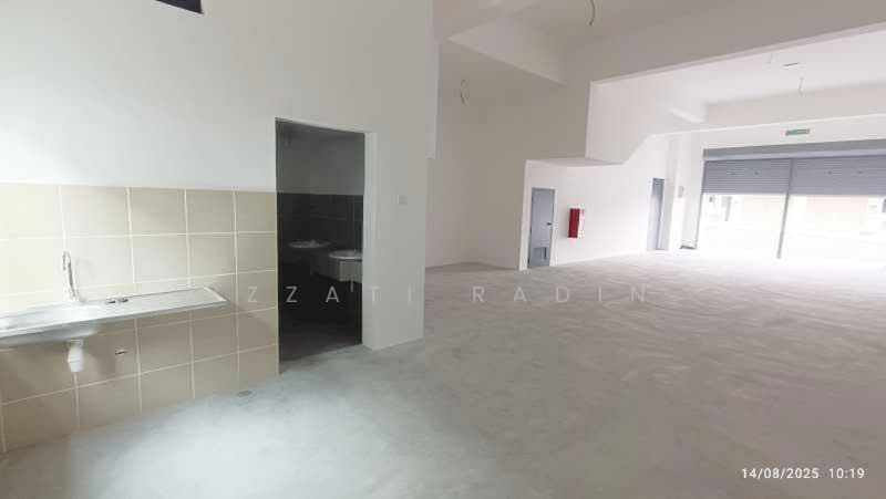 Shop for Rent in Bangi (Selangor) - Izzati Radin - Interior - PropertyGuru.com.my
