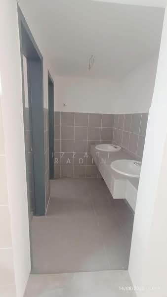Shop for Rent in Bangi (Selangor) - Izzati Radin - Bathroom - PropertyGuru.com.my