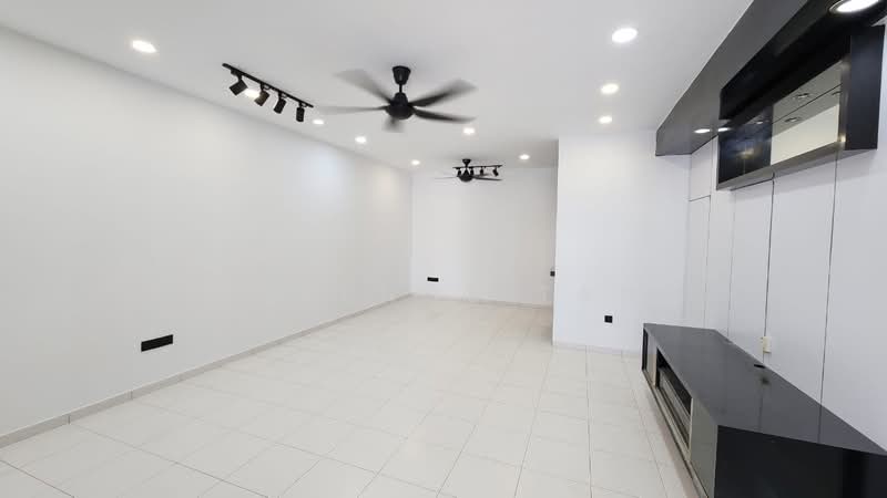 2-storey Terraced House for Sale in Taman Setia Indah (Tebrau) - Terence Tan - Living Room - PropertyGuru.com.my