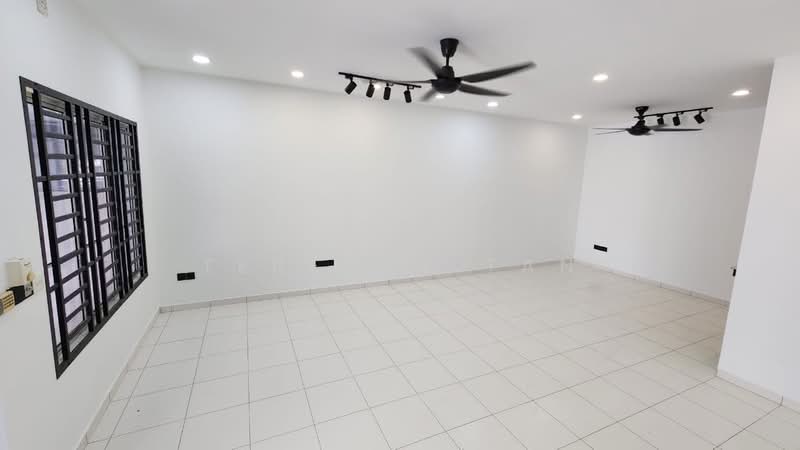 2-storey Terraced House for Sale in Taman Setia Indah (Tebrau) - Terence Tan - Living Room - PropertyGuru.com.my