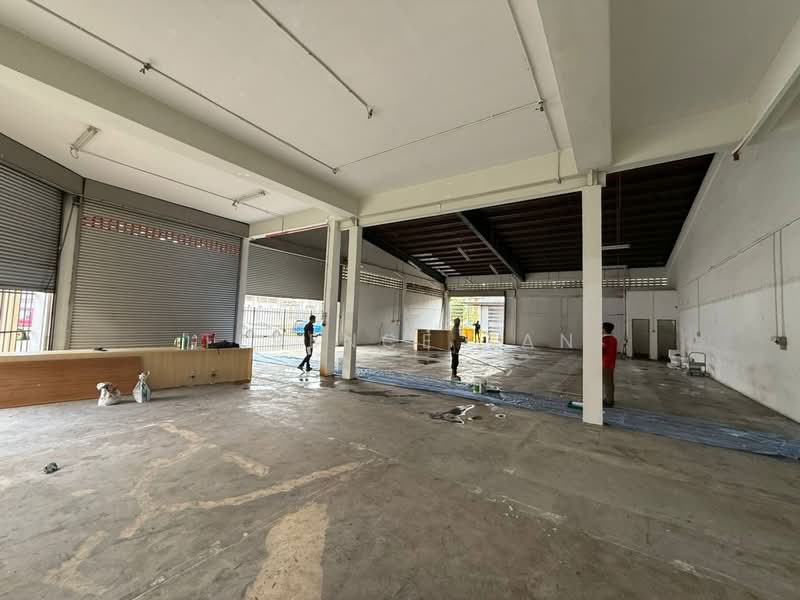 Factory for Rent in Bandar Baru Permas Jaya (Permas Jaya) - Terence Tan - Interior - PropertyGuru.com.my