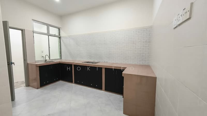 Taman Evergreen Heights untuk Untuk Disewa - RM 1,000 /bulan, Feb 2026 - Kitchen - PropertyGuru.com.my