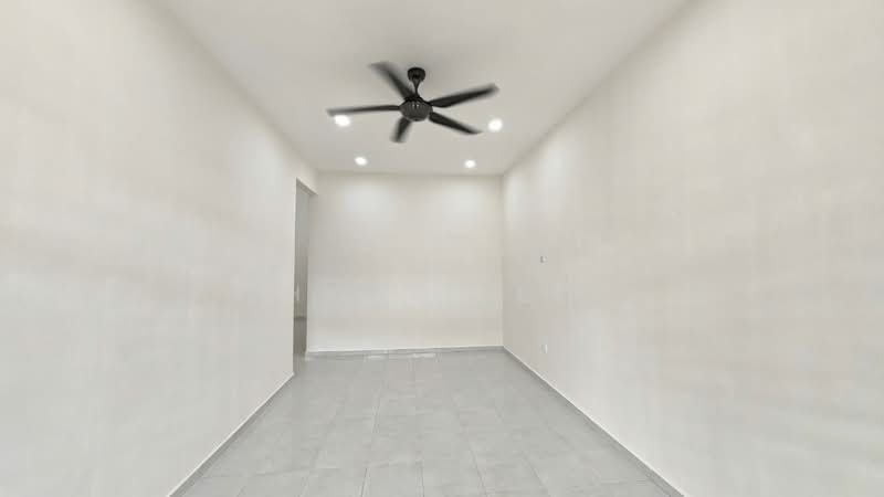 Taman Evergreen Heights untuk Untuk Disewa - RM 1,000 /bulan, Feb 2026 - Living Room - PropertyGuru.com.my