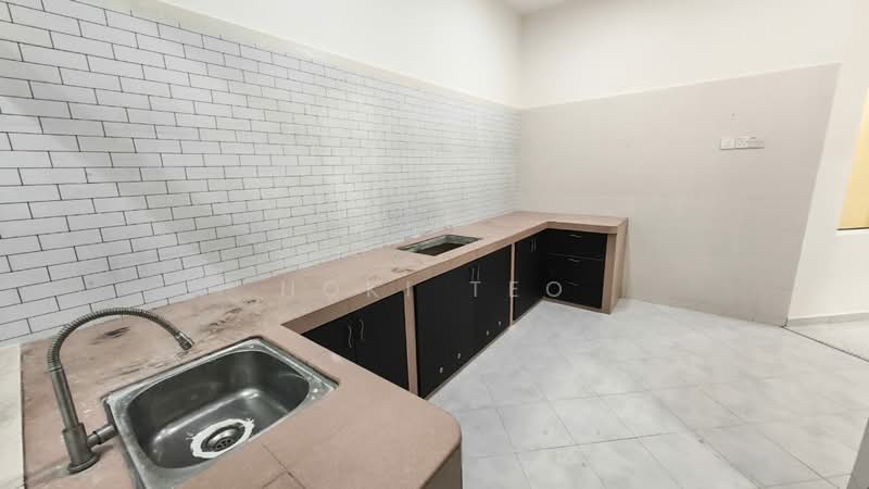 Taman Evergreen Heights untuk Untuk Disewa - RM 1,000 /bulan, Feb 2026 - Kitchen - PropertyGuru.com.my