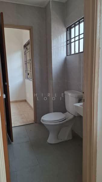 2-storey Terraced House for Sale in Bukit Jelutong (Shah Alam) - Shirley Looi - Bathroom - PropertyGuru.com.my