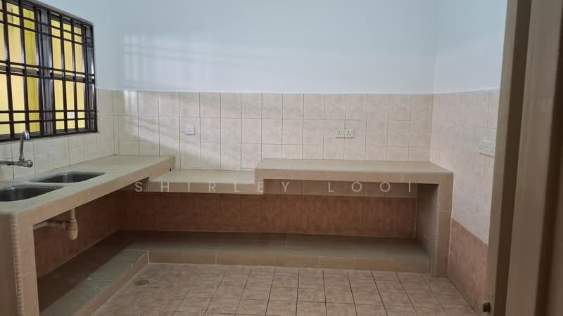2-storey Terraced House for Sale in Bukit Jelutong (Shah Alam) - Shirley Looi - Kitchen - PropertyGuru.com.my