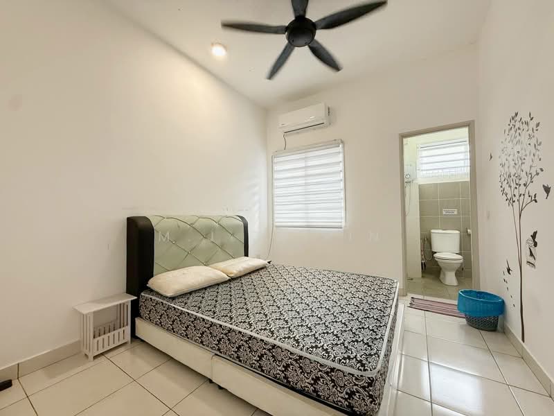 2-storey Terraced House for Sale in Seremban 2 (Negeri Sembilan) - M.J Zairin - Bedroom - PropertyGuru.com.my