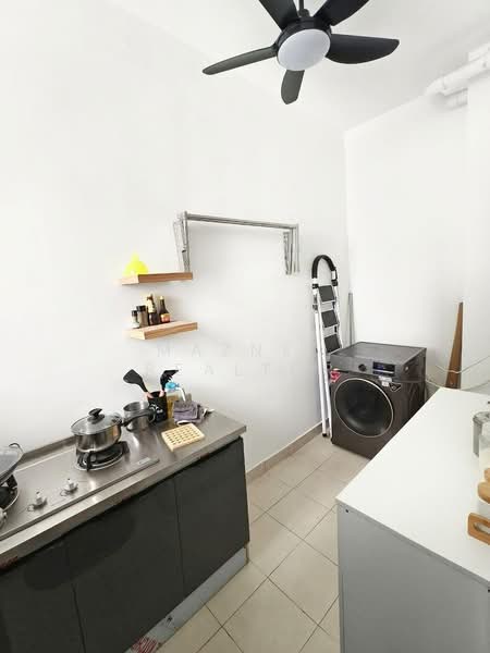 Condominium for Rent at Setia Seraya Residences - Maznee Realtor - Kitchen - PropertyGuru.com.my