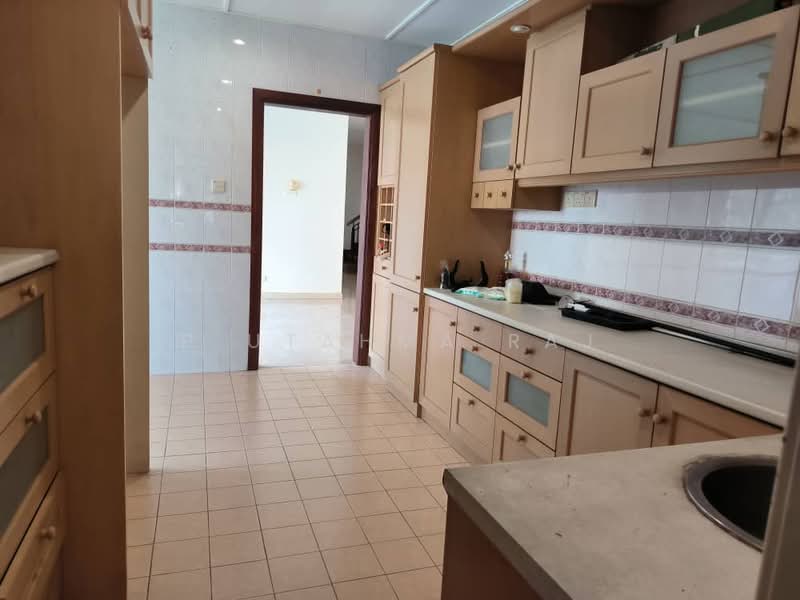 Semi-Detached House for Sale in Kota Kemuning (Shah Alam) - P Utahma Raj - Kitchen - PropertyGuru.com.my