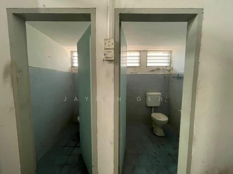 Warehouse for Rent in Kawasan Perusahaan Mergong (Alor Setar) - Jayden Geh - Bathroom - PropertyGuru.com.my