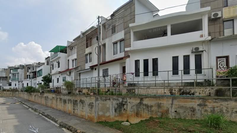 3-storey Terraced House for Sale in Batang Kali (Selangor) - Lisa Azila - Exterior - PropertyGuru.com.my