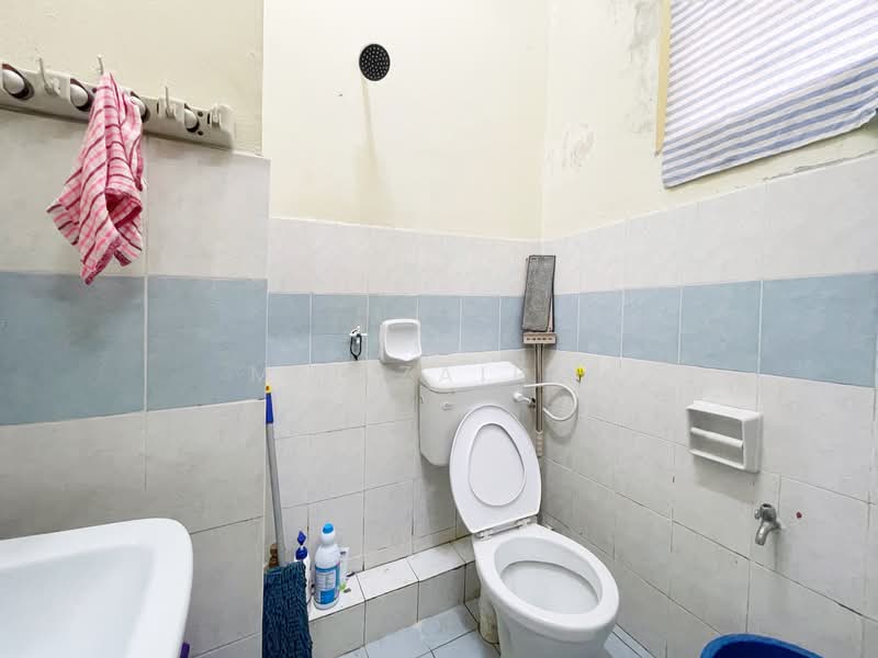 Apartment for Sale at Permai Seri - M.J Zairin - Bathroom - PropertyGuru.com.my