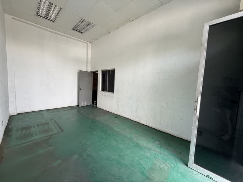 Semi-D Factory for Rent in Taman Perindustrian Kinrara (Bandar Kinrara) - Chez Wong - Interior - PropertyGuru.com.my