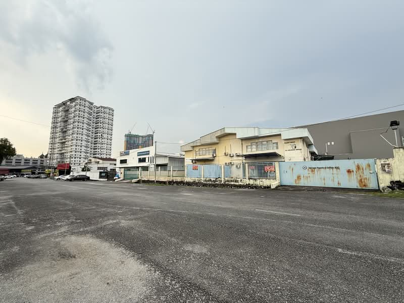 Semi-D Factory for Rent in Taman Perindustrian Kinrara (Bandar Kinrara) - Chez Wong - Exterior - PropertyGuru.com.my