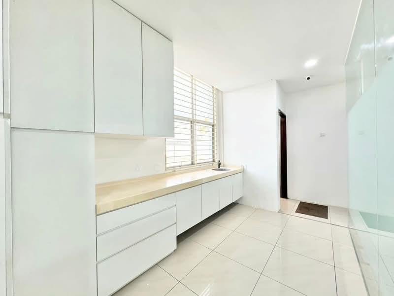 Detached Factory for Sale in Taman Perindustrian Tropika (Ulu Tiram) - Ace Tan - Kitchen - PropertyGuru.com.my