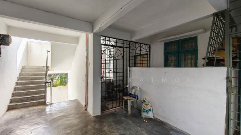 Rosana Villa Apartment untuk Untuk Dijual - RM 260,000, Apr 2026 - Entrance - PropertyGuru.com.my