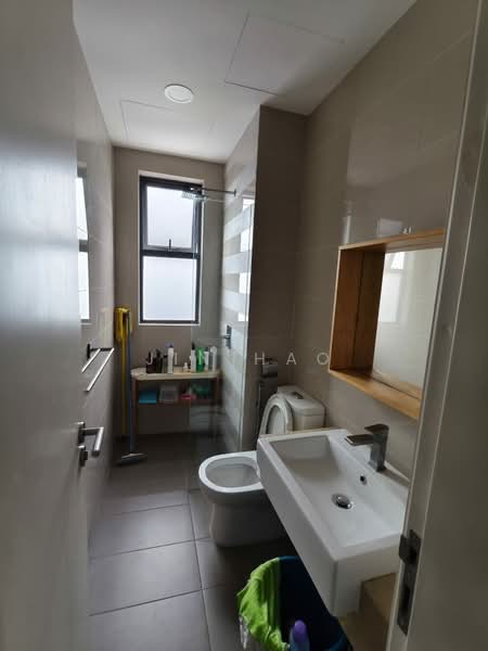 South View untuk Untuk Disewa - RM 4,200 /bulan, Feb 2026 - Bathroom - PropertyGuru.com.my