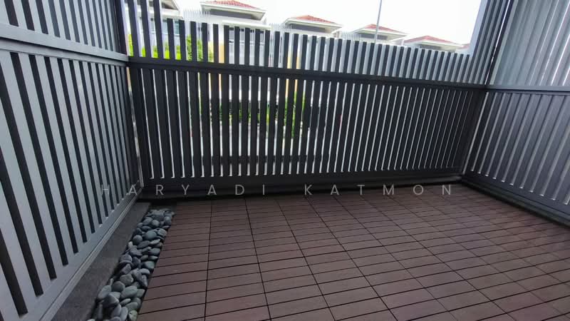 3-storey Terraced House for Rent in Kajang (Selangor) - Haryadi Katmon - Balcony - PropertyGuru.com.my