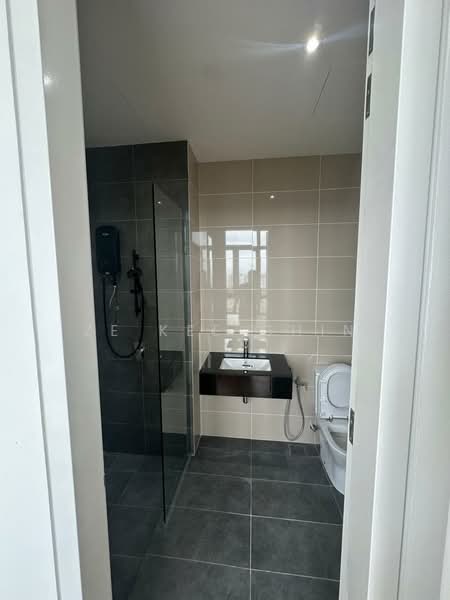 The Maple Residences untuk Untuk Disewa - RM 4,100 /bulan, Feb 2026 - Bathroom - PropertyGuru.com.my