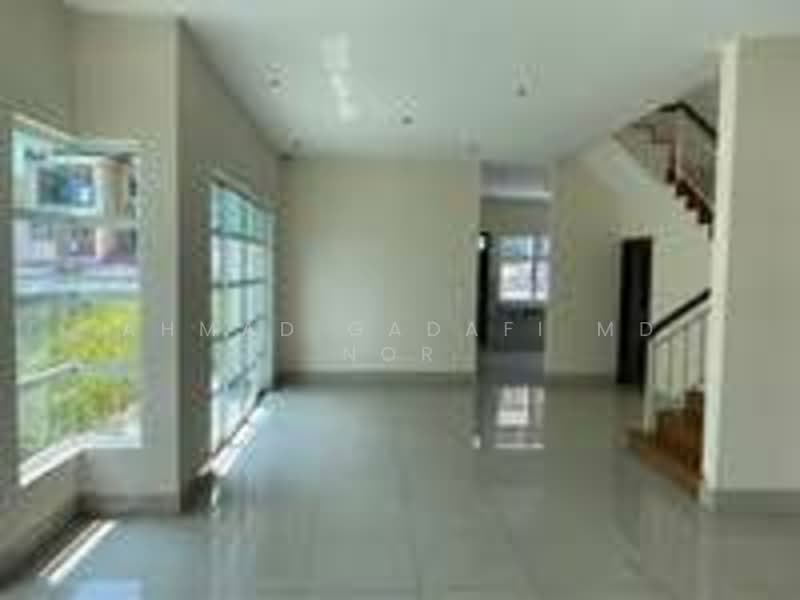 Semi-Detached House for Sale in Selayang (Selangor) - Ahmad Gadafi Md Nor - Living Room - PropertyGuru.com.my