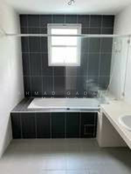 Semi-Detached House for Sale in Selayang (Selangor) - Ahmad Gadafi Md Nor - Bathroom - PropertyGuru.com.my