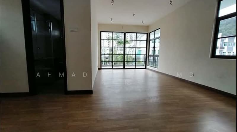 Semi-Detached House for Sale in Selayang (Selangor) - Ahmad Gadafi Md Nor - Living Room - PropertyGuru.com.my