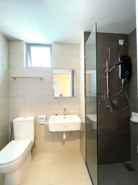 Service Residence for Sale at Gravit8, Klang - Stephanie Lim - Bathroom - PropertyGuru.com.my