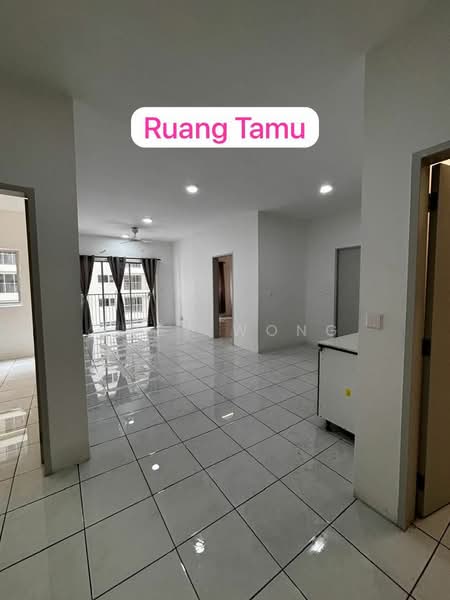 Residensi Sateria untuk Untuk Disewa - RM 1,850 /bulan, Apr 2026 - Living Room - PropertyGuru.com.my